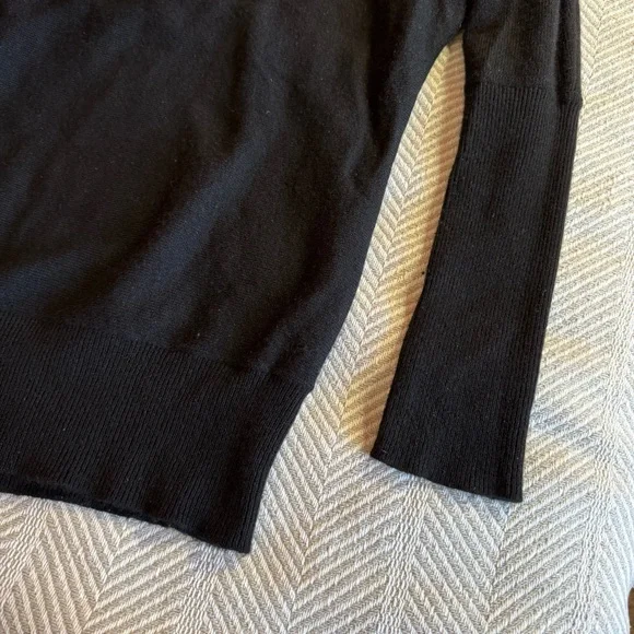 Women's Nicole Miller Cashmere Wide Neck Dolman Batwing Sweater, Black, Size M - Picture 2 of 9